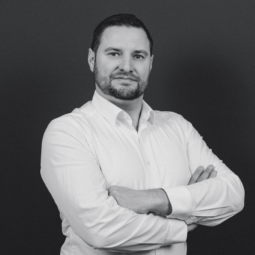 Stefan Lindner,  Vertrieb